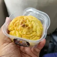 Kue sus dari susu ikan. Foto: Liputan6.com/Ade Nasihudin.