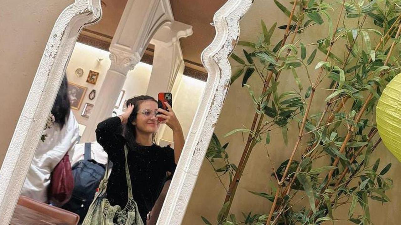 Pesona Marsha Aruna Liburan di China, Dipuji Cantiknya Natural Sepanjang Masa