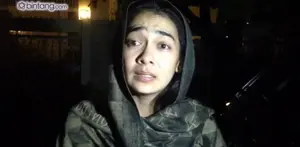 Ayahanda Rina Gunawan meninggal, Ananda Lontoh dan beberapa kerabat lainnya datang bergantian ke rumah duka Rina Gunawan.