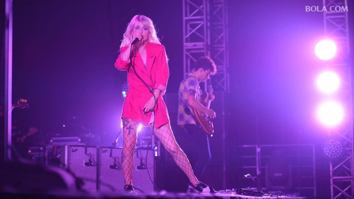 Lirik Lagu Last Hope Paramore