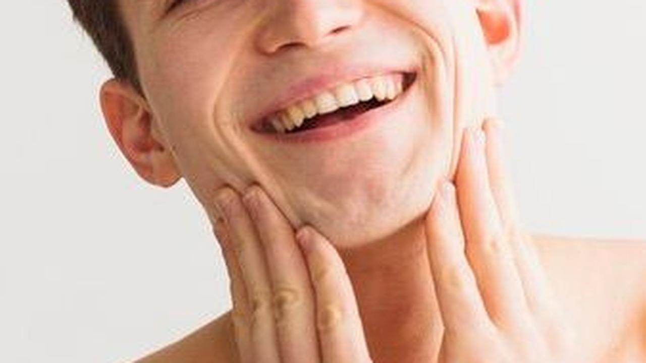 Seiring dengan perhatian pada key ingredients, skincare khusus untuk pria semakin menjadi pilihan utama untuk merawat kulit wajah yang optimal.