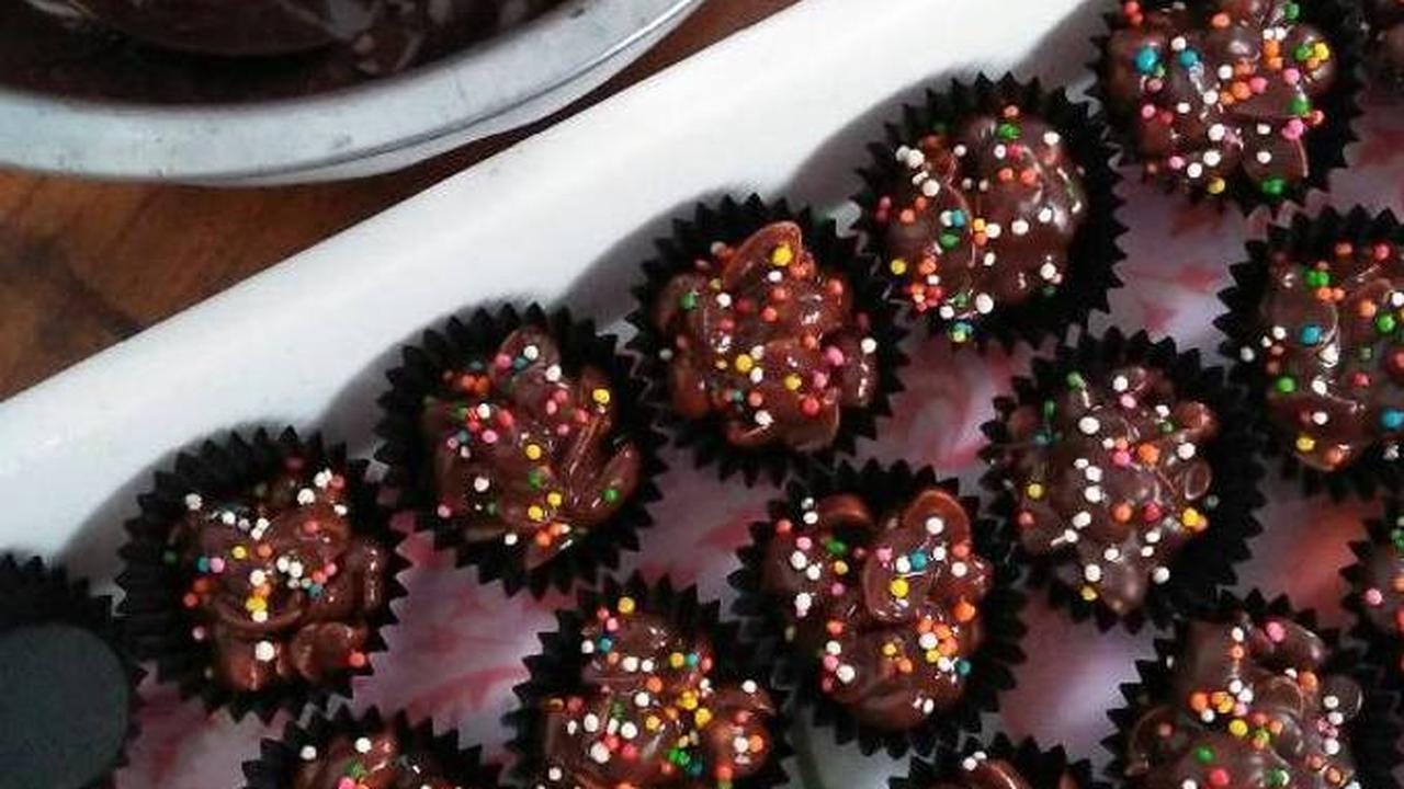 Kue Kacang Cokelat