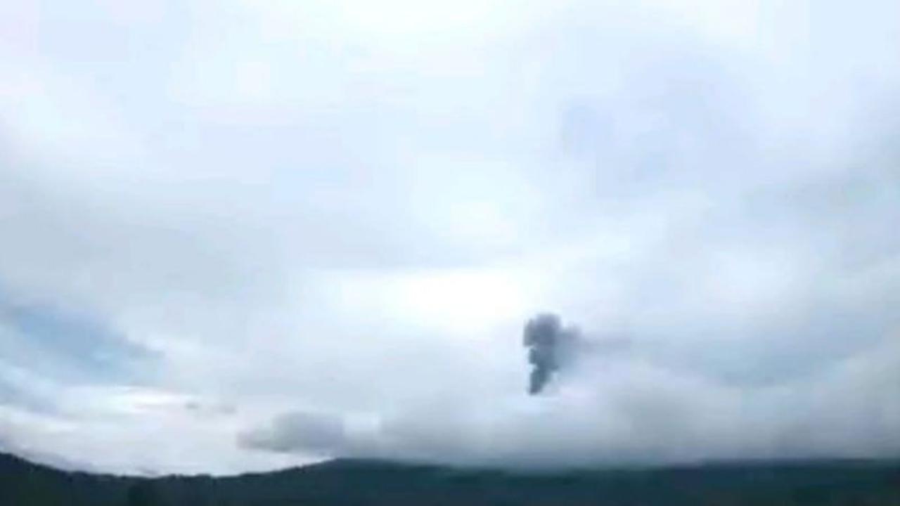 Gunung Ibu Erupsi Lagi, Semburkan Abu Vulkanik 600 Meter: Waspada Level II!