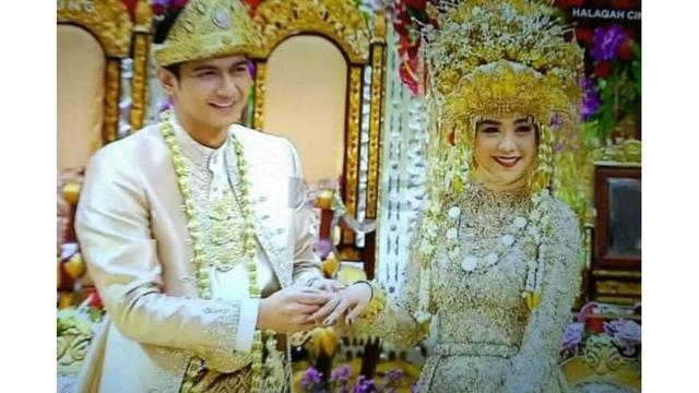 Bersentuhan Pertama Kali, Ini 6 Momen Bahagia Ria Ricis dan Teuku Ryan Usai Akad