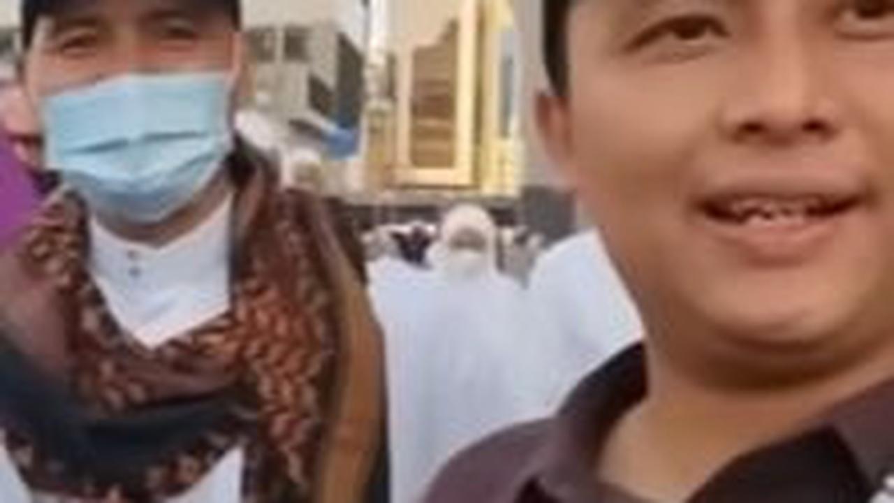 Bermalam di Muzdalifah pakai Alas Kardus<br>