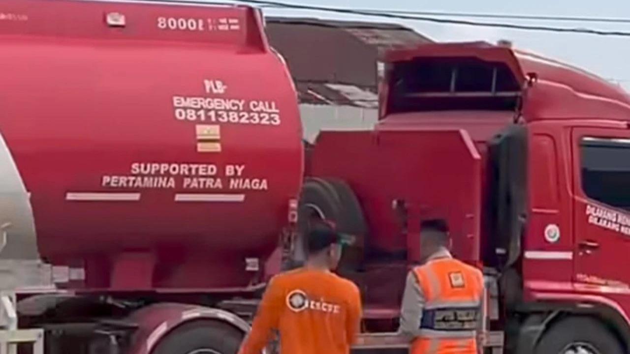 Tega, Mobil Angkut Bantuan Aceh Kena Pungli Diduga Petugas Dishub di Palembang