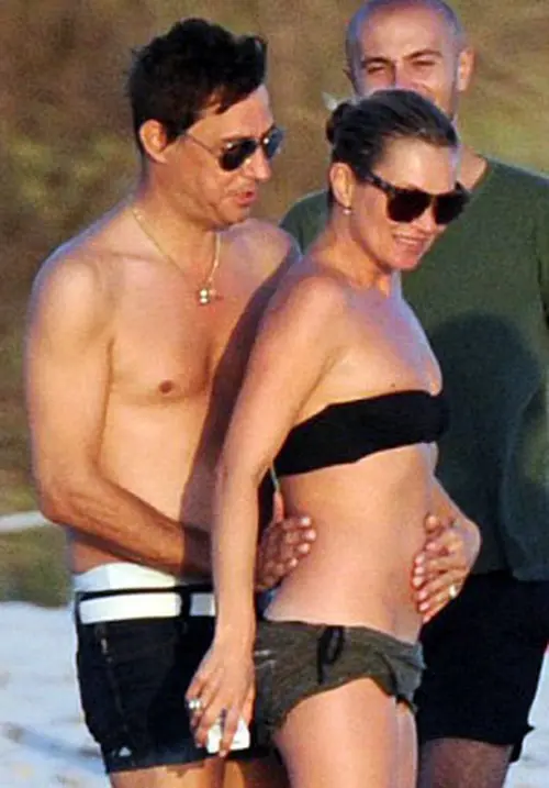 Jinsiy aloqa videolarini tomosha qiling