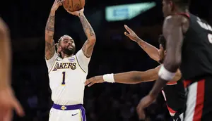 Mantan Bintang Lakers D'Angelo Russell Resmi Gabung Shanghai Sharks di Liga Basket China