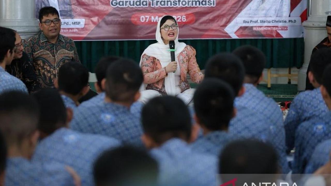 Fathina Almahira, Siswi Aceh, Raih LoA dari 8 Kampus Top Dunia Berkat Program Sekolah Unggul Garuda