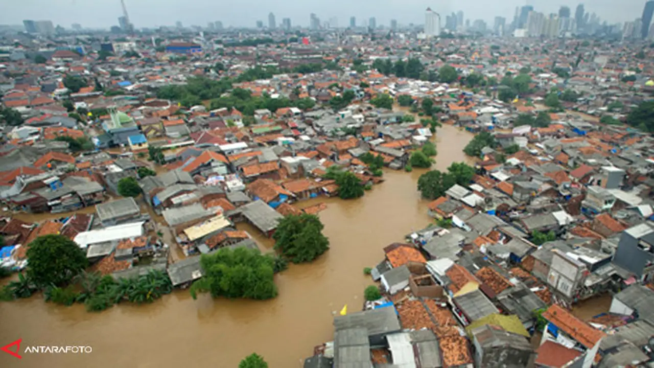 harga-naik-karena-banjir-140120b.jpg