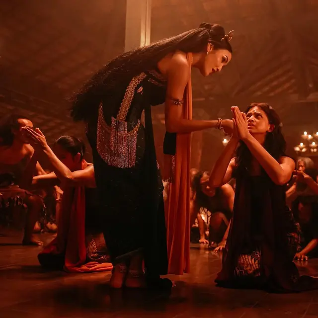 Aulia Sarah sebagai Badarawuhi dalam film Badarawuhi di Desa Penari. (Foto: Dok. Instagram @owliasarah)