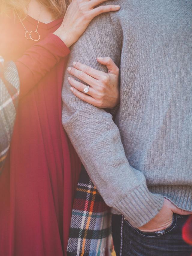 Kenali Tanda Cinta Lama Bersemi Kembali, Indikasi Perasaannya yang Kini Merindukanmu Lagi