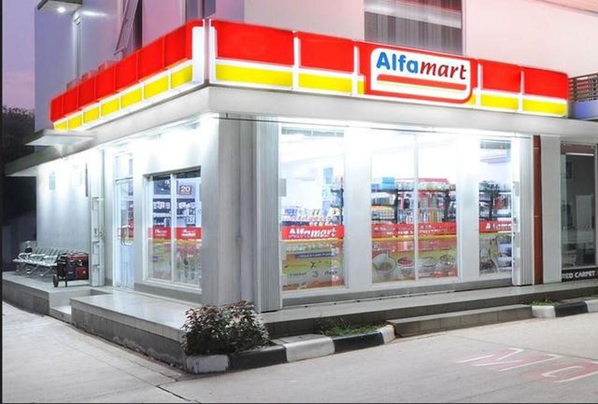 Alfamart Buka Lowongan Kerja Posisi Branch Accounting Officer hingga Crew Store, Cek di Sini!