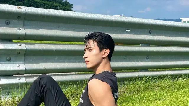 DK SEVENTEEN (Instagram/dk_is_dokyeom)