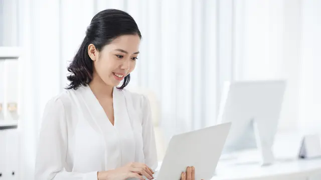 Perempuan kerja