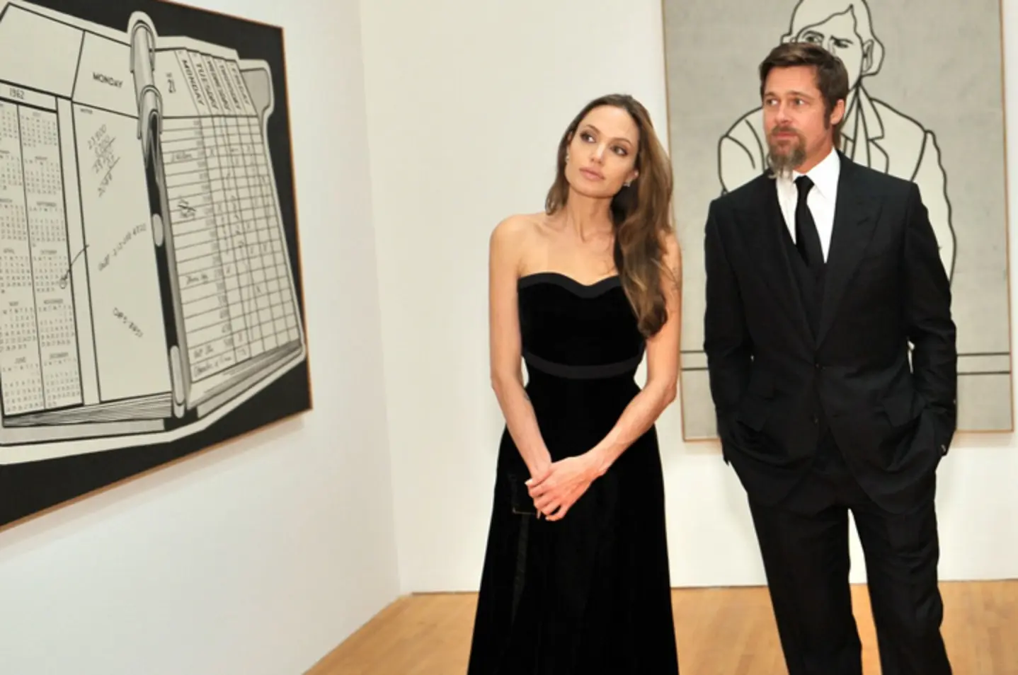 Angelina Jolie dan Brad Pitt (People.com)