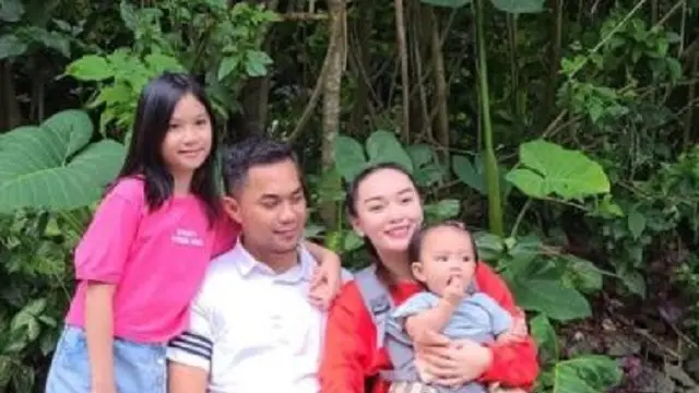 Zaskia Gotik - Sirajuddin Mahmud (Foto: Instagram/@sirajuddinmahmudsabang)