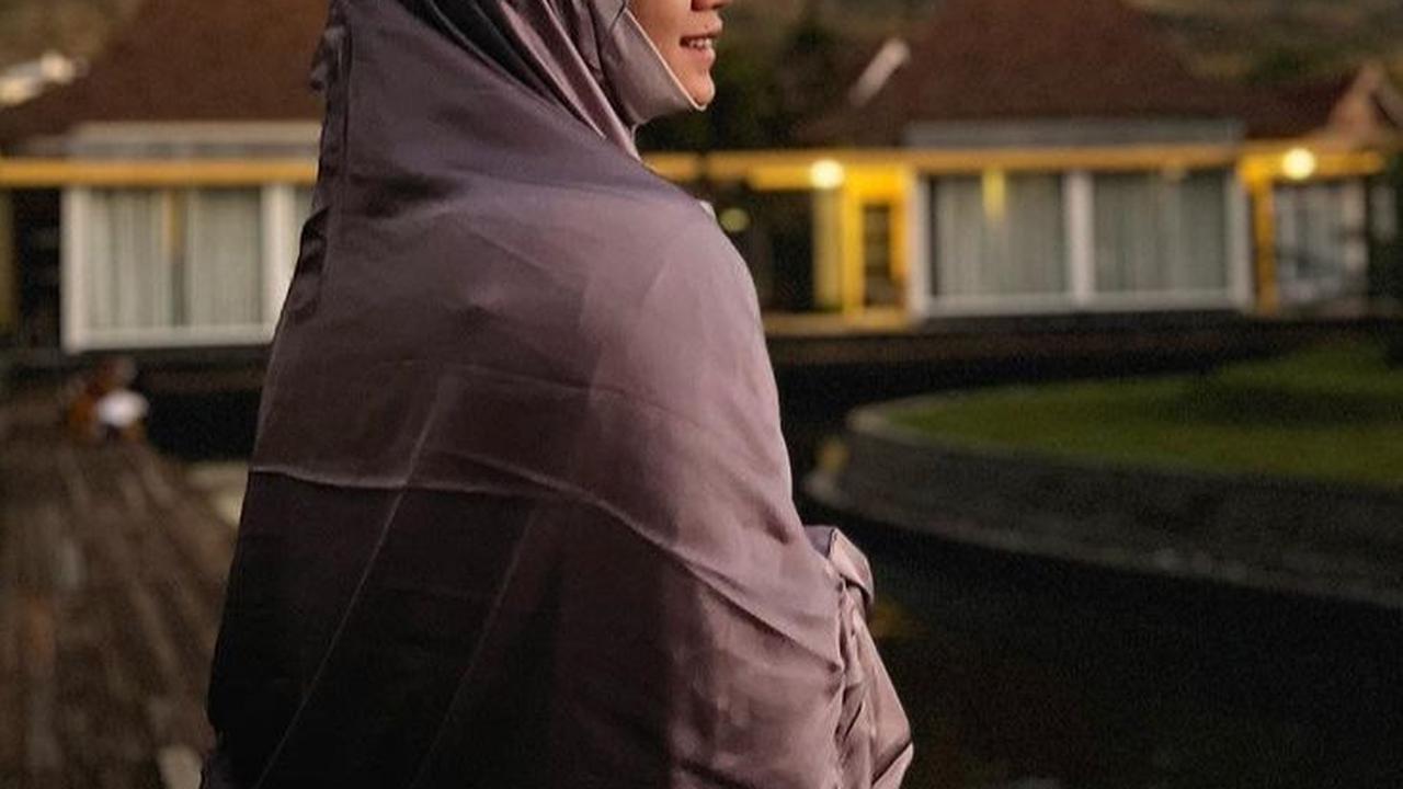 Perempuan 26 tahun ini membuat grup telegram ngaji haid. Saat ini anggotanya mencapai 49 ribu lebih.