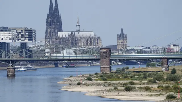 Sungai Rhine di Jerman Dilanda Kekeringan Parah