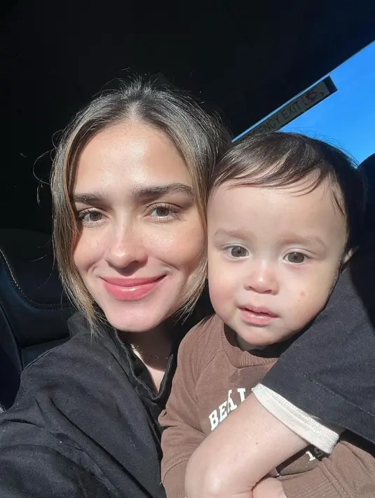 Seperti inilah kebahagiaan liburan mereka di Australia [instagram/yaswildblood]