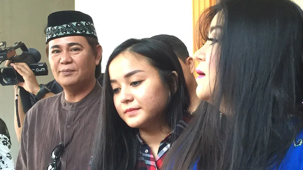 Aggrie Muara Kell dan Juwita Bahar