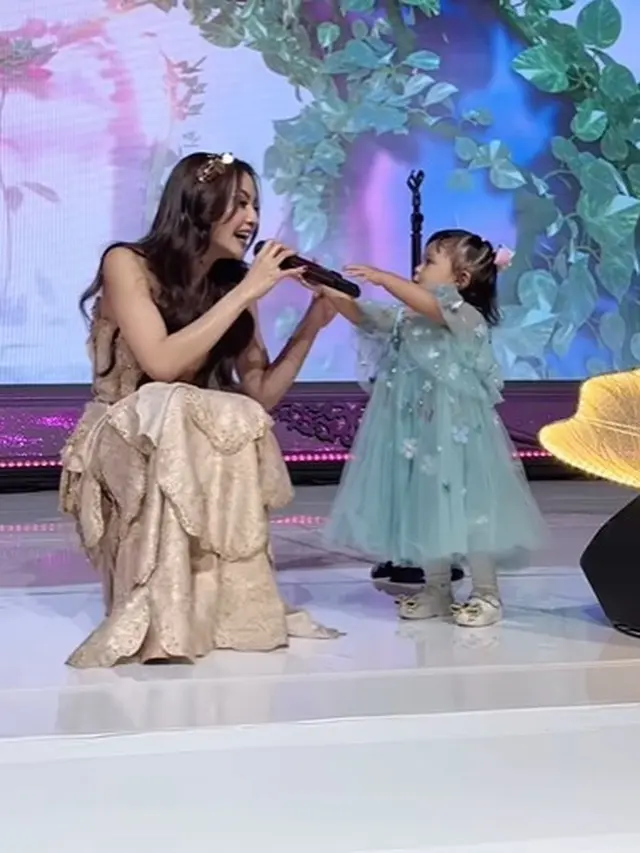 Ameena di ultah Ashanty (Instagram/aurelie.hermansyah)