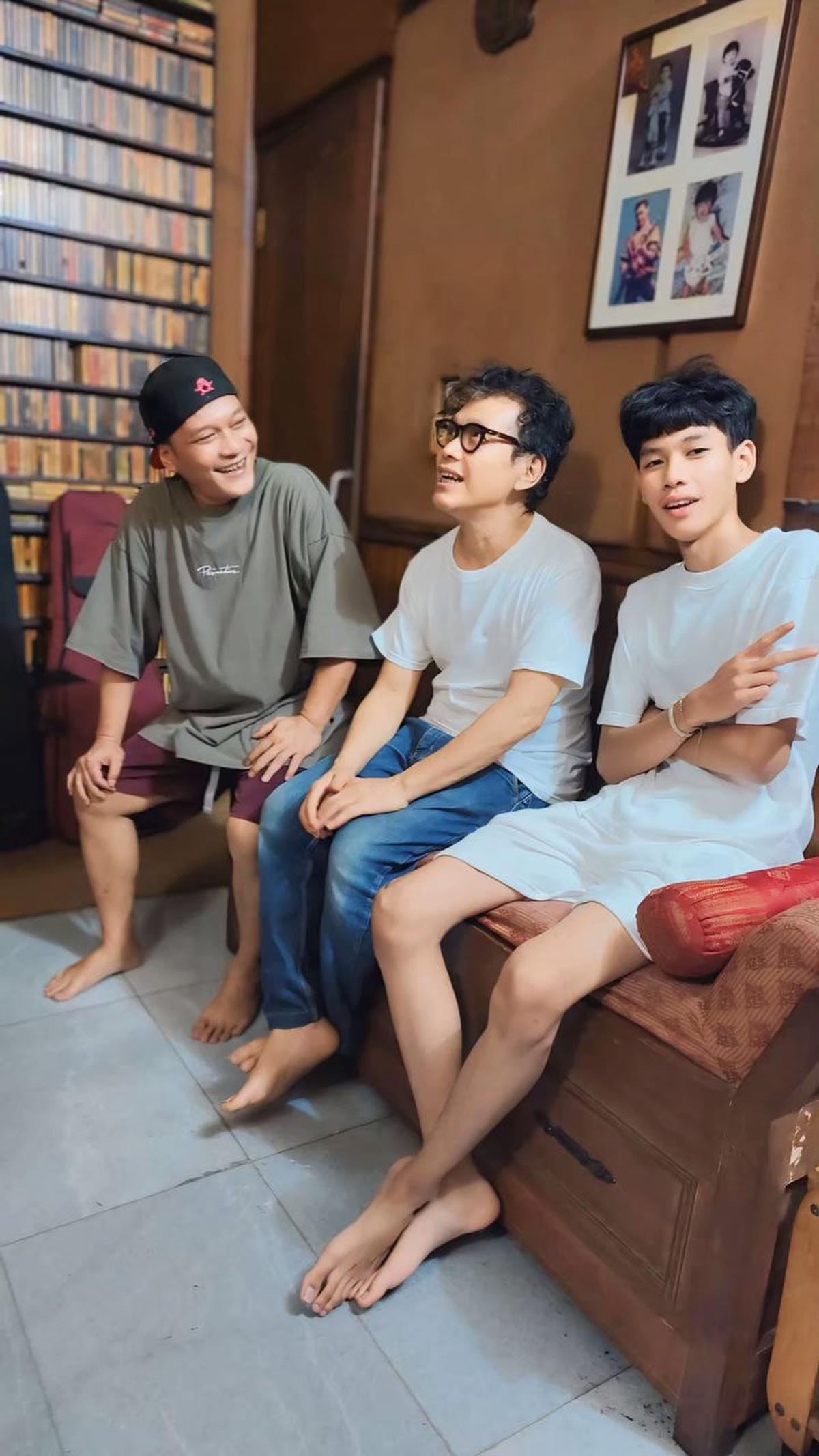 7 Potret Mikala Saka Anak Selfi Nafilah dengan Iwa K, Ikuti Jejak Karir Sang Ayah Jadi Rapper - Kini Sudah Remaja