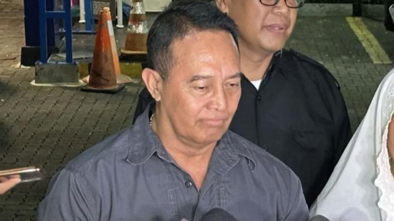VIDEO: Eks Panglima TNI Andika Dua Kali Hormat ke Mega Diperintah Maju Jateng, Kompak Salam Metal