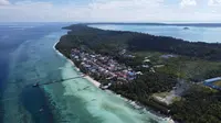 Keindahan Pulau Maratua dipotret dari udara. (foto: Abdul Jalil)