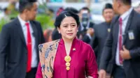 Ketua DPR RI Puan Maharani menghadirkan penampilan penuh pesona yang tak terlupakan di momen peringatan HUT ke-79 RI. Ia salah satu tokoh nasional yang turut merayakan HUT RI pertama di IKN. Puan Maharani memilih mengenakan kebaya kartini berwarna merah fuchsia. [@putriparesetiawati].