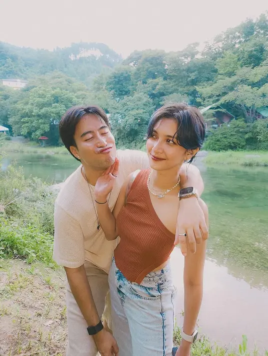 Bahkan, menurutnya, jika tak ada sang istri, ia tak akan bertahan karena penyakit yang diidapnya. [Instagram/vidialdiano]