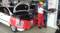 Auto2000 memiliki fasiloitas uji emisi mandiri. (Auto2000)