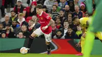 Dalam laga melawan Sheriff Tiraspol pada matchday kelima Liga Europa 2022/2023 yang berkesudahan 3-0 untuk kemenangan Manchester United, ia mengukir sejarah dalam kariernya dengan debut sebagai starter bersama tim senior Manchester United. (AP/Jon Super)