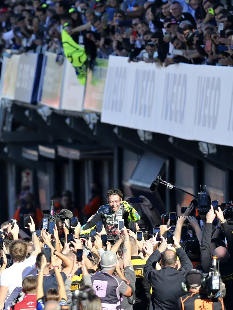 FOTO: Momen-Momen Terakhir Valentino Rossi di MotoGP