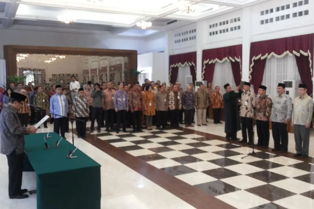 Menteri PPN/Kepala Bappenas Sofyan Djalil]melantik lima pejabat setingkat Eselon I.