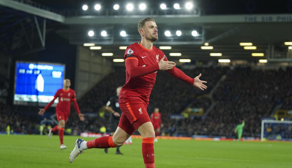 Berkat hasil positif ini Liverpool bertengger di posisi ketiga klasemen Liga Inggris dengan 31 poin, selisih dua angka dari Chelsea yang berada di puncak dan satu poin dari Manchester City di posisi kedua. (AP/Jon Super)