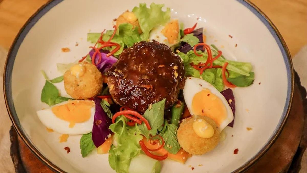 7 Rekomendasi Tempat Makan Enak Dekat Lokananta Solo yang Wajib Dicoba Saat Berkunjung