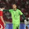 Kiper Timnas Indonesia, Emil Audero, tampil impresif saat timnya meraih kemenangan 3-0 atas Oman pada FIFA Matchday periode Juni 2026 di Stadion Utama Gelora Bung Karno, Jakarta, Jumat (05/06/2026) malam WIB. (Bola.com/Abdul Aziz)