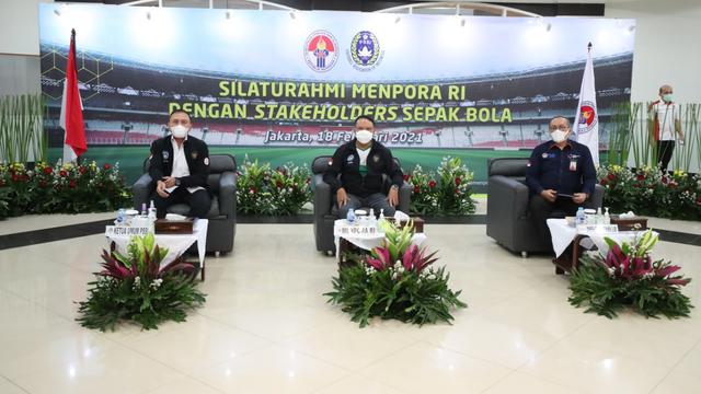 Menteri Pemuda dan Olahraga (Menpora) Zainudin Amali, Ketua PSSI Mochamad Iriawan, dan Direktur Utama PT Liga Indonesia Baru Akhmad Hadian Lukita.
