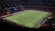 Suasana pertandingan dari atas tribun penonton saat laga persahabatan antara Persija Jakarta menghadapi Chonburi FC dalam rangka Grand Launching Jakarta International Stadium (JIS), Minggu (24/7/2022). (Bola.com/M Iqbal Ichsan)