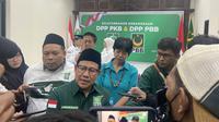 Ketua Umum Partai Kebangkitan Bangsa (PKB) Muhaimin Iskandar alias Cak Imin mengaku tidak tertarik soal suara-suara yang menggaungkan Prabowo Subianto dengan Ganjar Pranowo. (Liputan6.com/Muhammad Radityo Priyasmoro)