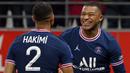 Kylian Mbappe menjadi aktor kemenangan PSG pada pekan keempat Liga Prancis musim 2021/2022 yang berlangsung di Markas Stade de Reims, Stade Ausguste Delaune. Bintang muda Prancis tersebut berhasil mencetak brace atau dua gol dalam satu pertandingan. (Foto: AFP/Franck Fife)