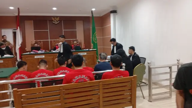 Sidang agenda tuntutan kebakaran kapal di PT ASL menewaskan 14 pekerja galangan di PN Batam pada Kamis (6/8/2026). (Liputan6.com/Ajang Nurdin).