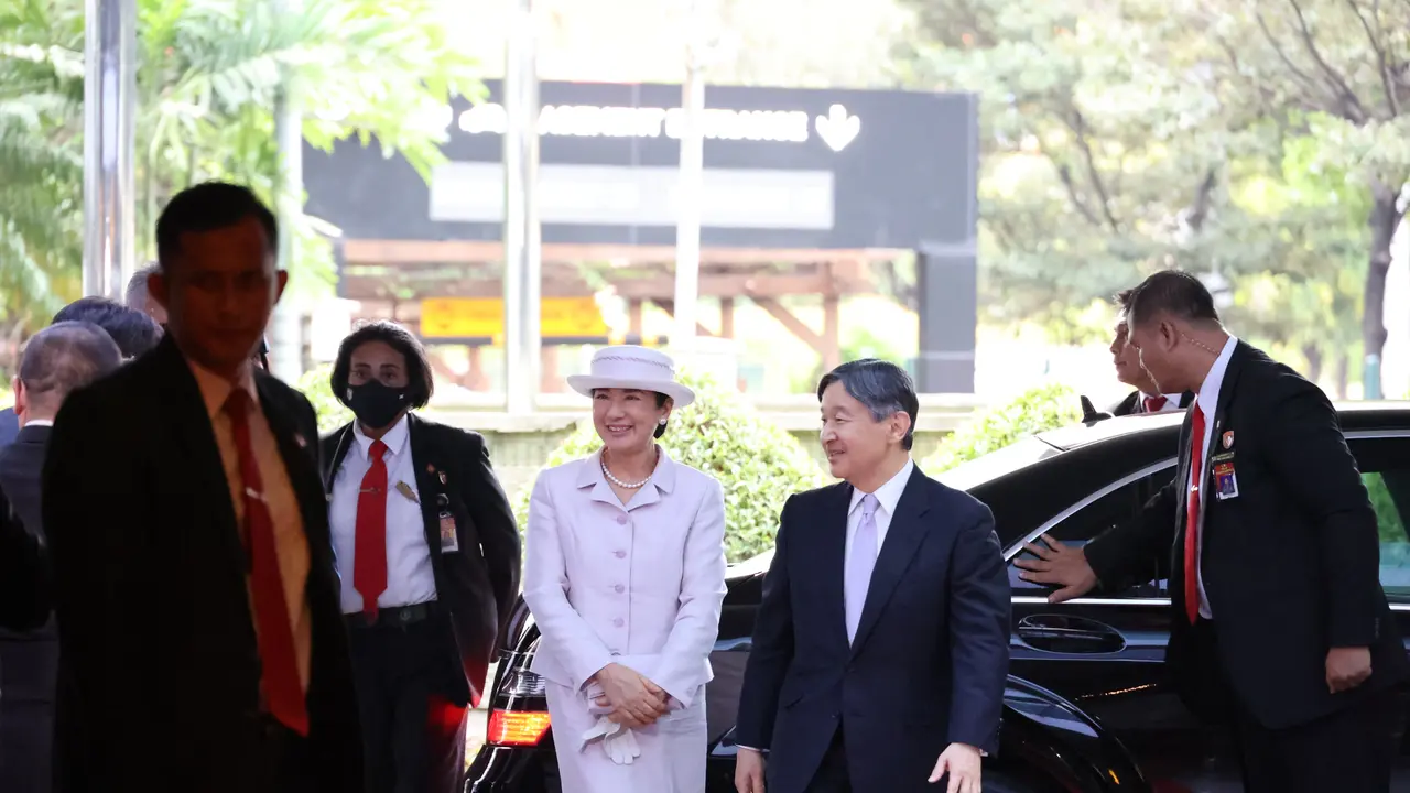 Kaisar Jepang Naruhito dan Permaisuri Masako tiba di Indonesia, Sabtu (17/6/2023).
