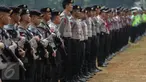 Polda Metro Jaya menggelar apel di Lapangan Banteng, Jakarta, Minggu (2/8/2015). Apel tersebut terkait persiapan konferensi organisasi kepala kepolisian ASEAN (ASEANAPOL) ke-35 dan Indonesia ditunjuk sebagai tuan rumah. (Liputan6.com/Faizal Fanani)