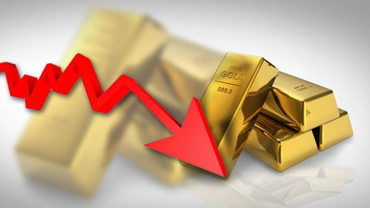Harga Emas Turun 4 Persen, Terburuk Sejak November 2020 Bisnis