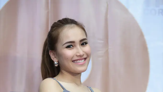 [Bintang] Ayu Ting Ting