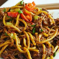 Nggak masalah jika ingin menyantap mie di bulan puasa asalkan kita cek dahulu mesin pembuat mie dari OSHOP TV Home Shopping & E-Commerce.