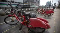 Kondisi tak terawat sepeda Gowes di kawasan Bundaran HI, Jakarta, Selasa (28/6/2022). Layanan sepeda sewa (bike sharing) dari Pemprov DKI Jakarta tampak tak terawat dari jok hilang hingga QR untuk menggunakan sepeda tersebut tidak bisa digunakan. (Liputan6.com/Faizal Fanani)