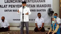 Jusuf Kalla di sela-sela penyerahan simbolis 1.000 alat spraying disinfektan untuk masjid di Provinsi Banten yang dilaksanakan di Masjid Al-Itishom, Pemerintah Kota Tangerang Selatan, Senin (20/7/2020). (Dok Tim Komunikasi Jusuf Kalla/JK)